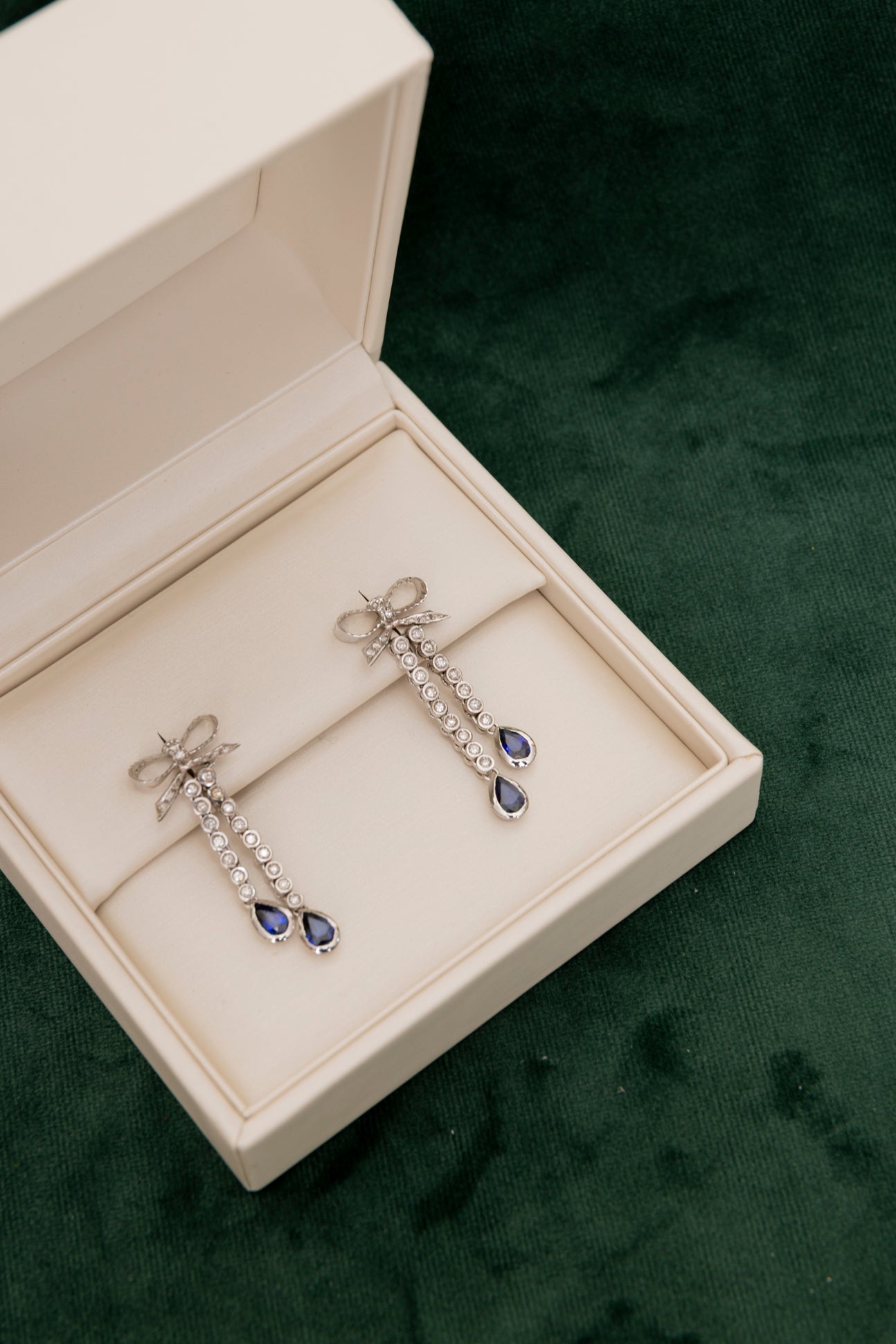 Pendientes Victorianos Lazos de Zafiros y Diamantes