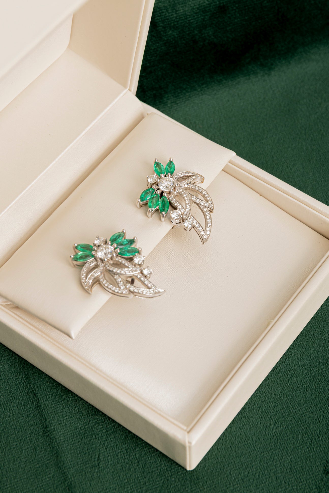 Pendientes de Diamantes y Esmeraldas