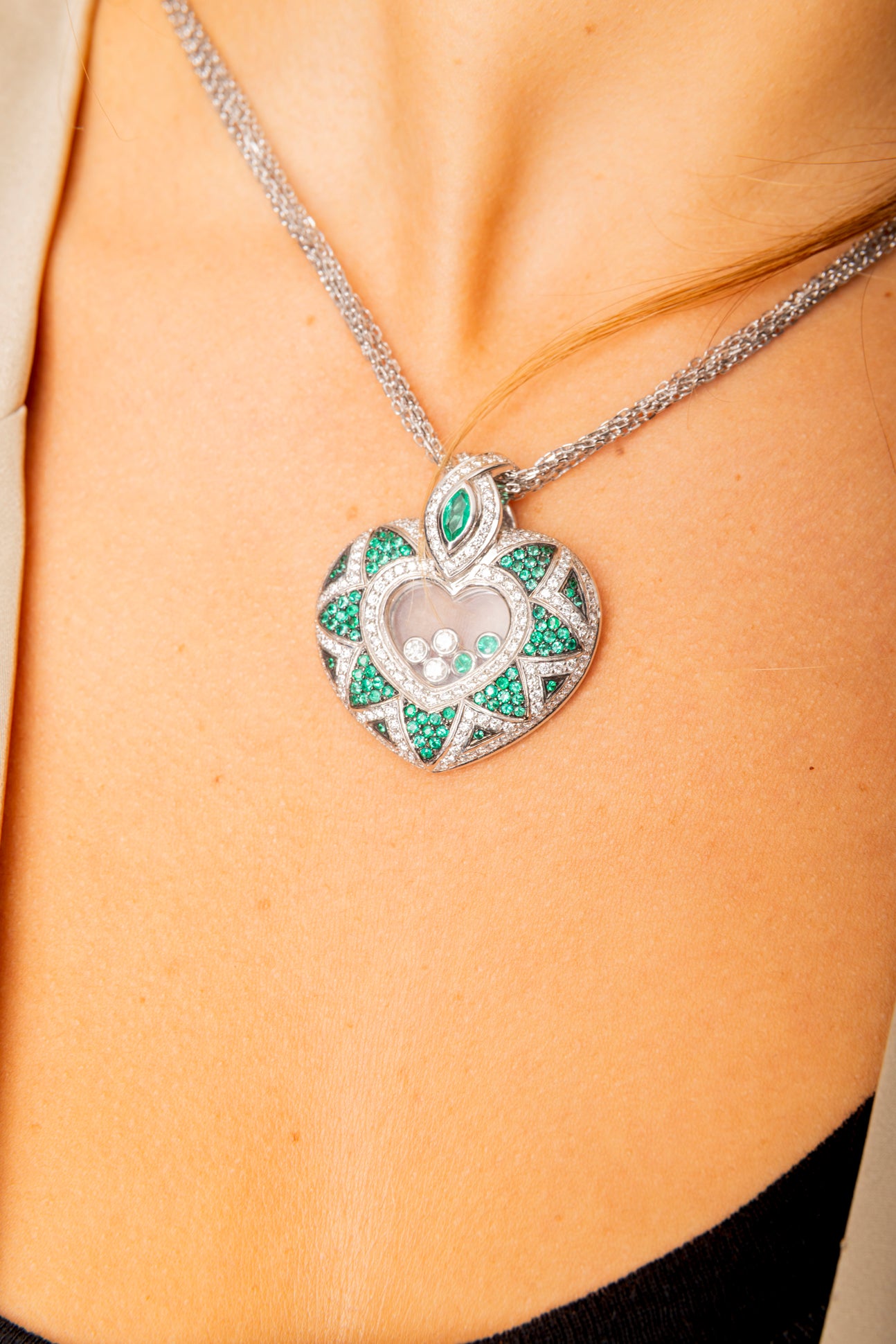 Gargantilla de Diamantes y Esmeraldas